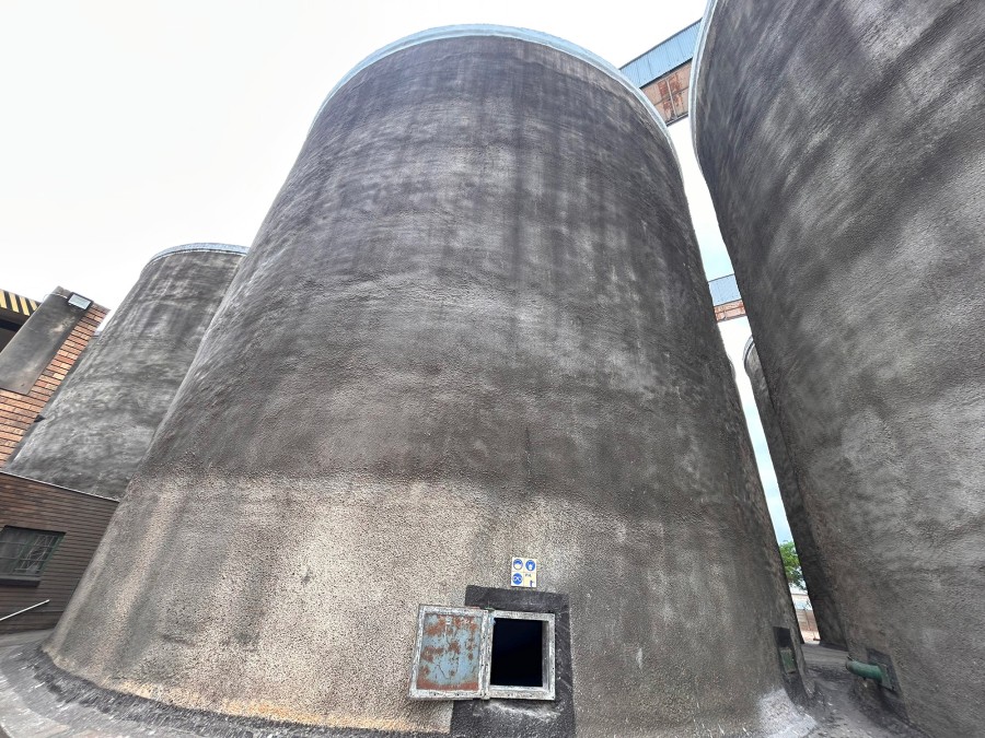 The NWK Silo 3 complex stores grains or silage. They are now protected from moisture penetration – and the resulting damage to the stored grain – thanks to Penetron.